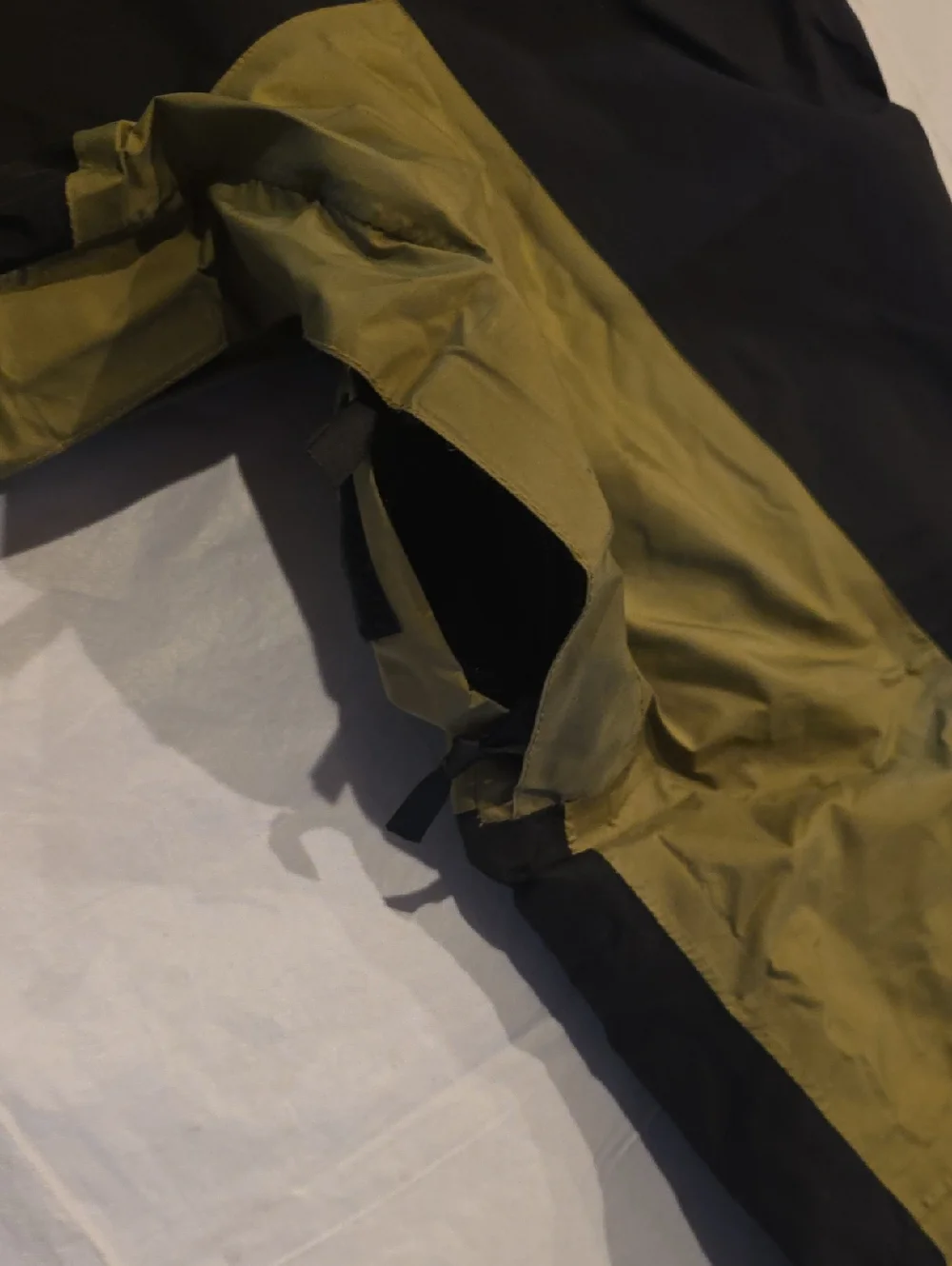 The North Face Gore-Tex Vintage Men’s Mountain Light Shell Jacket Tumbleweed‎ M